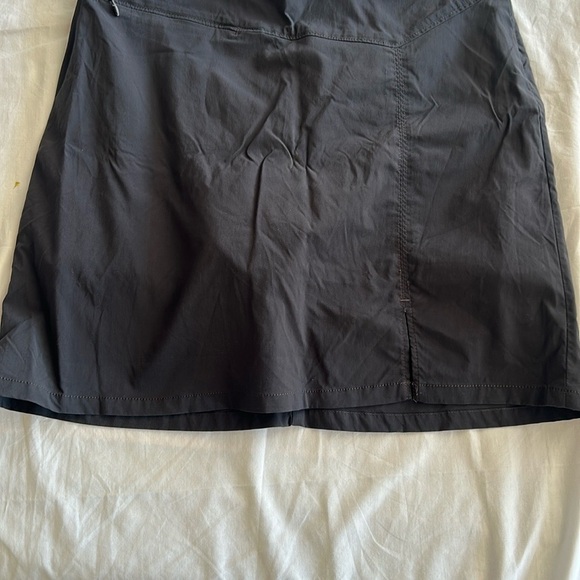 Patagonia Black Skort Skirt With Shorts - Picture 6 of 9